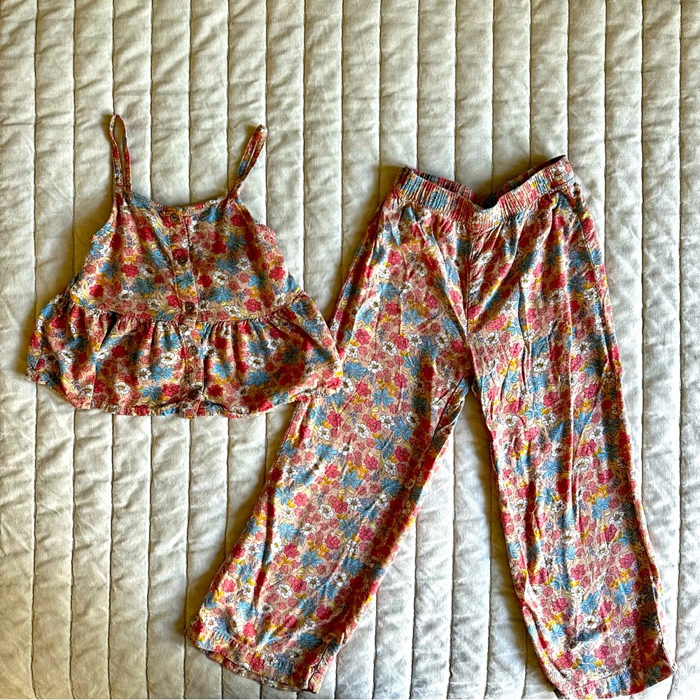Floral 2 piece outfit